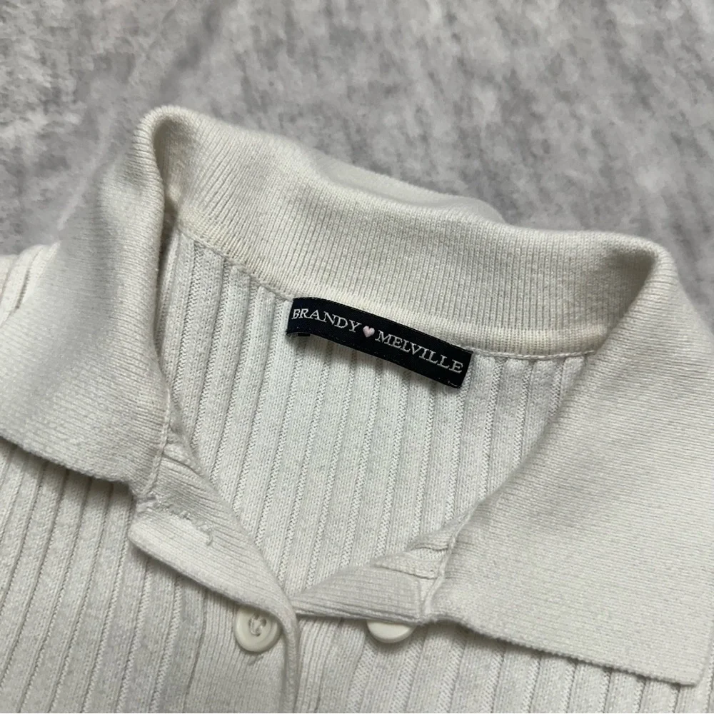 Brandy Melville Bridget Cropped Collar Ribbed Shirt - Cream - Picture 3 of 3
